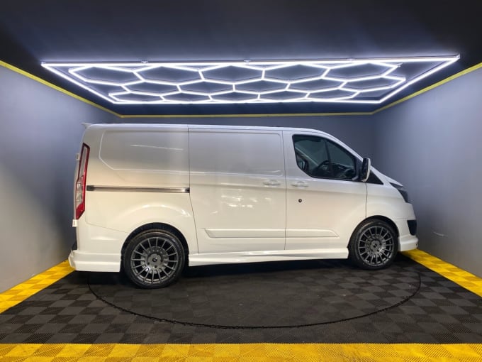 2024 Ford Transit Custom