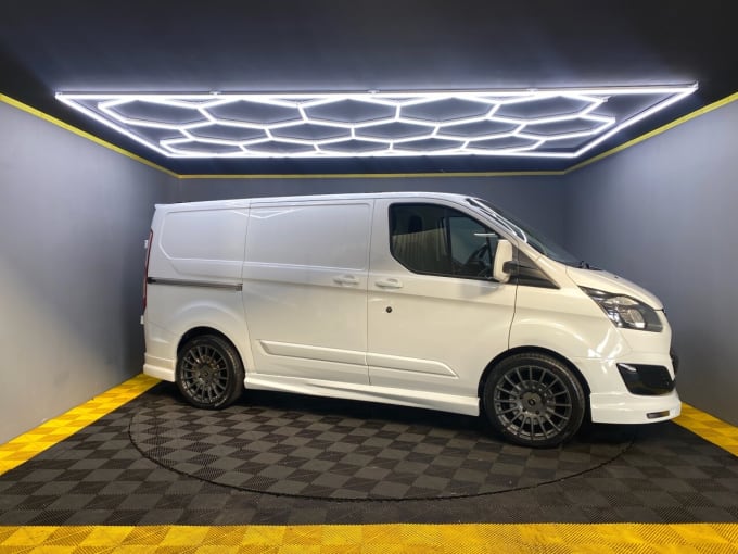 2024 Ford Transit Custom