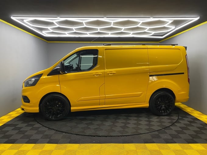 2024 Ford Transit Custom