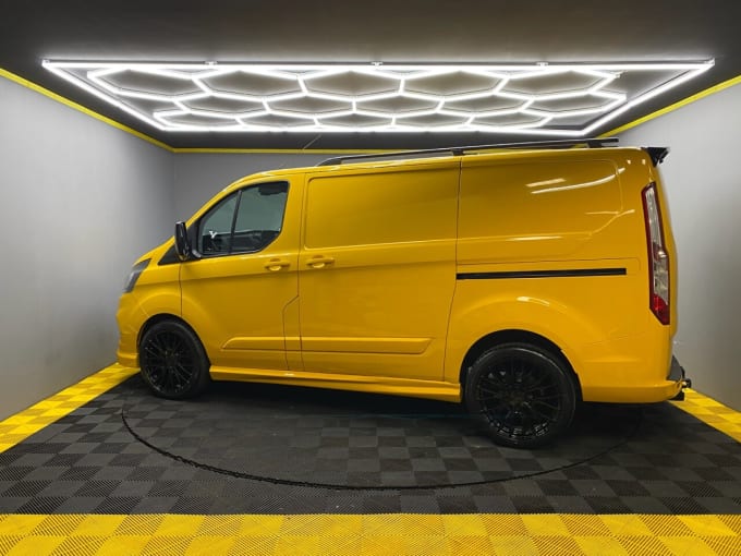 2024 Ford Transit Custom