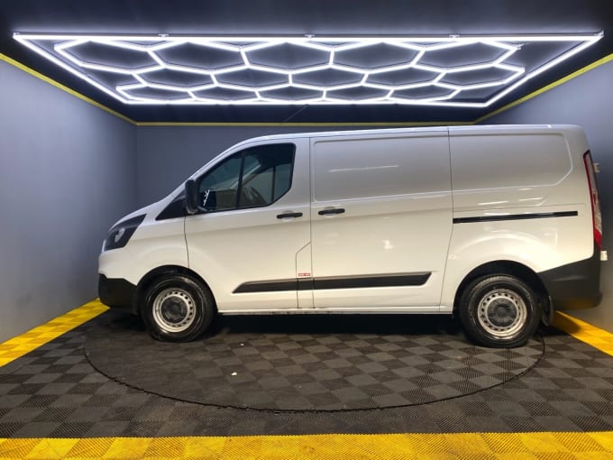 2024 Ford Transit Custom