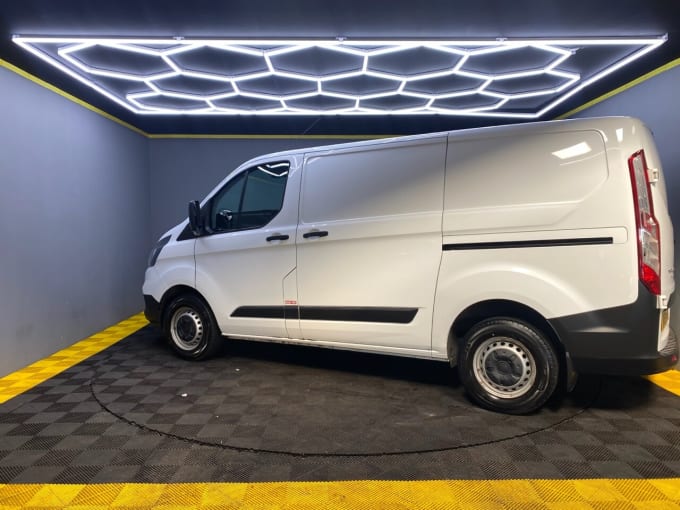 2024 Ford Transit Custom