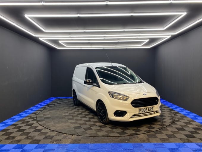 2025 Ford Transit Courier