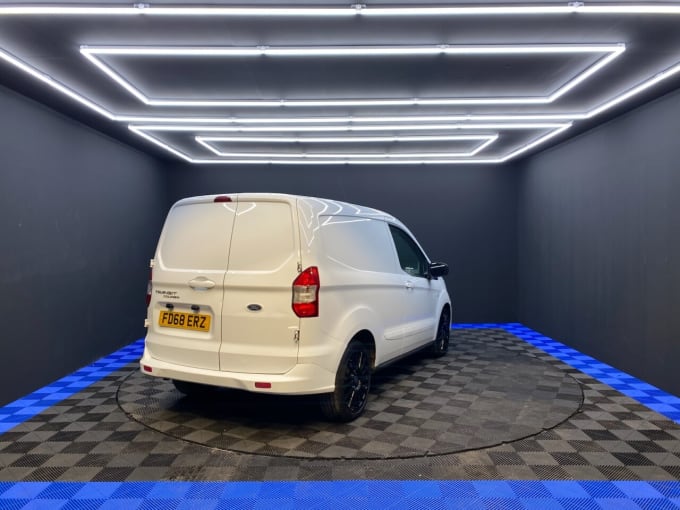 2025 Ford Transit Courier