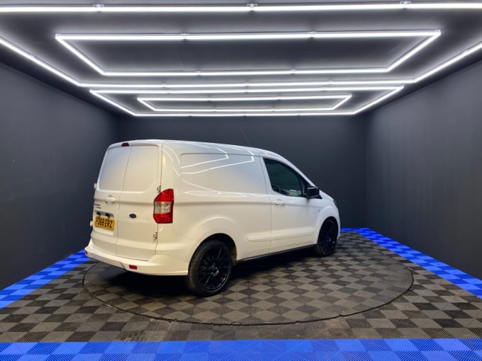 2025 Ford Transit Courier