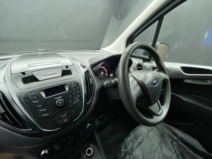 2025 Ford Transit Courier