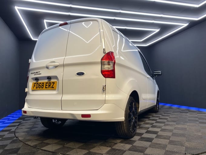 2025 Ford Transit Courier