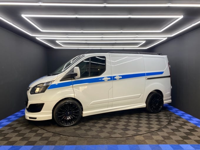 2025 Ford Transit Custom