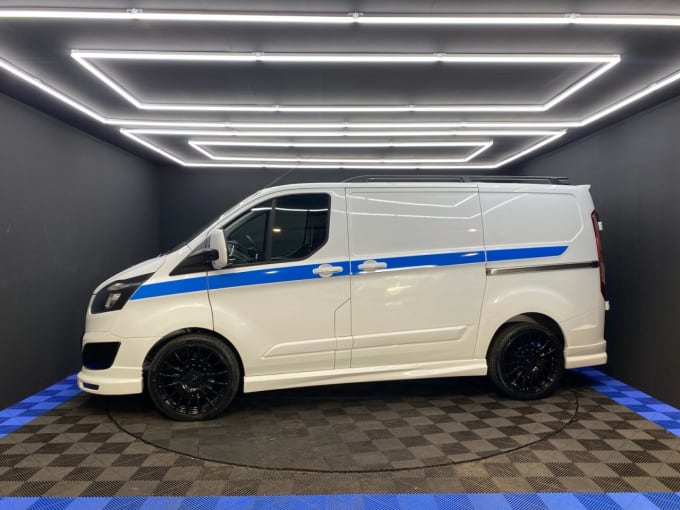 2025 Ford Transit Custom