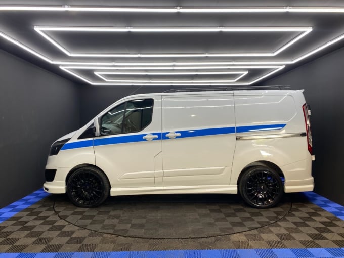 2025 Ford Transit Custom
