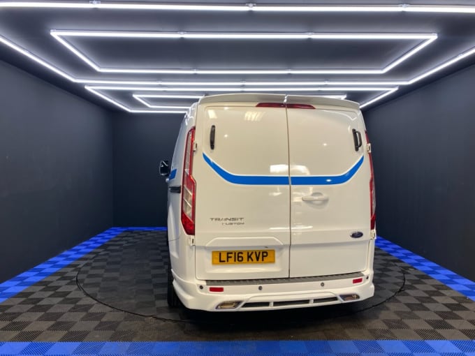 2025 Ford Transit Custom