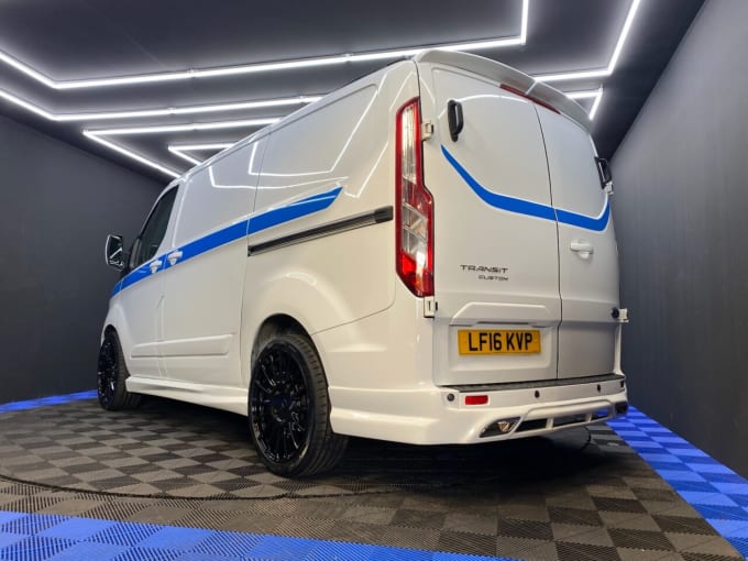 2025 Ford Transit Custom