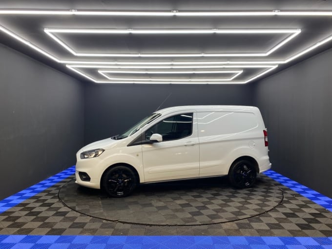 2025 Ford Transit Courier