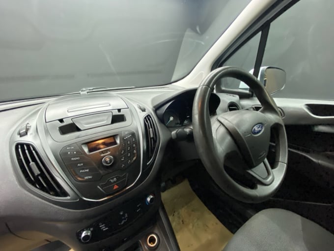 2025 Ford Transit Courier
