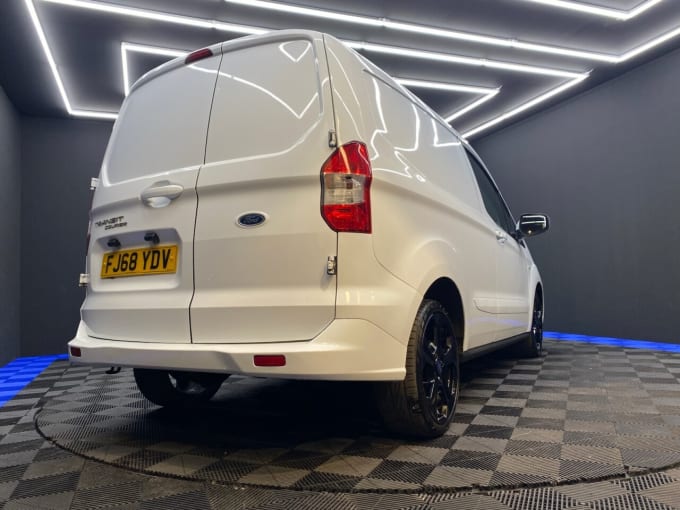 2025 Ford Transit Courier