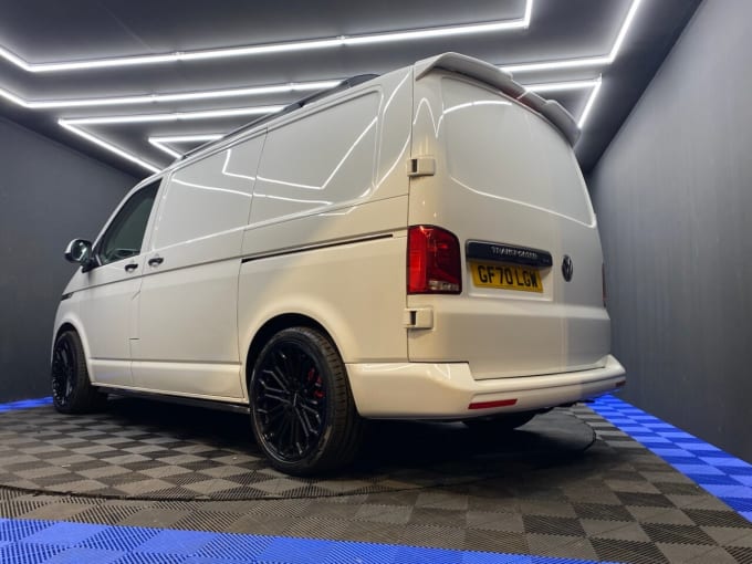 2025 Volkswagen Transporter
