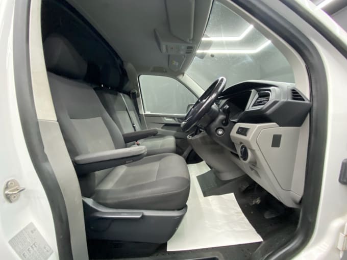 2025 Volkswagen Transporter