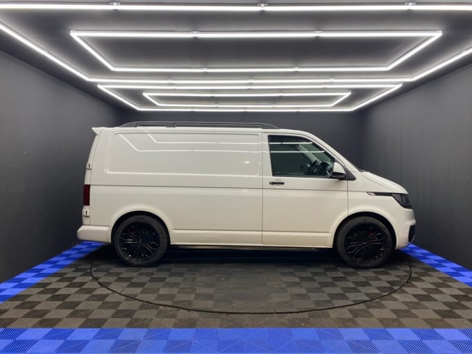 2025 Volkswagen Transporter