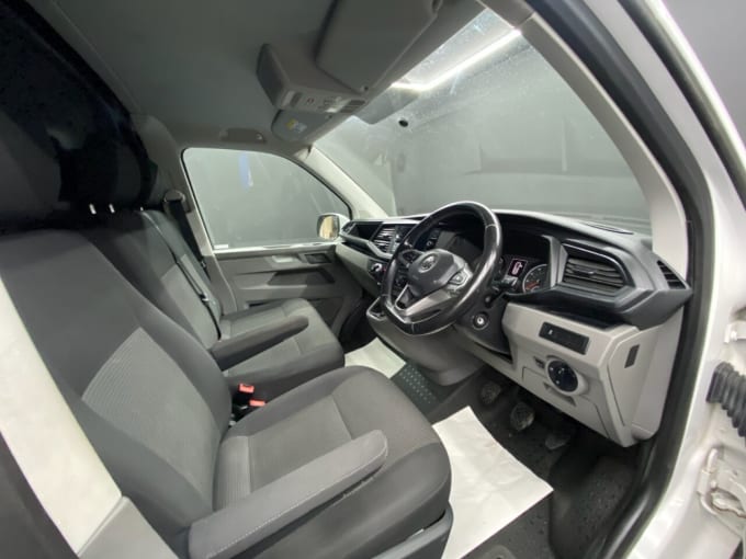 2025 Volkswagen Transporter