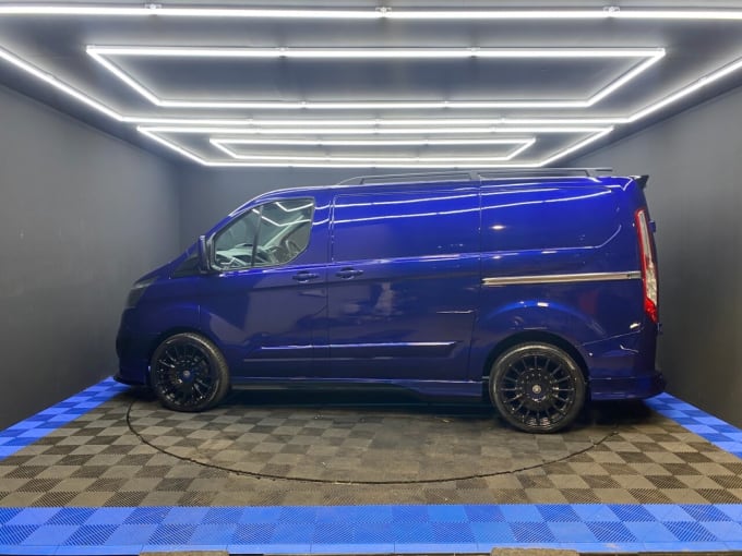 2025 Ford Transit Custom