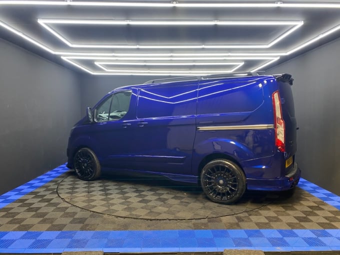2025 Ford Transit Custom