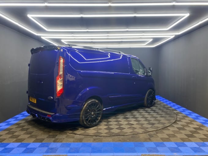2025 Ford Transit Custom