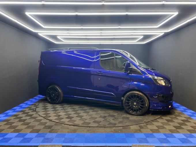 2025 Ford Transit Custom