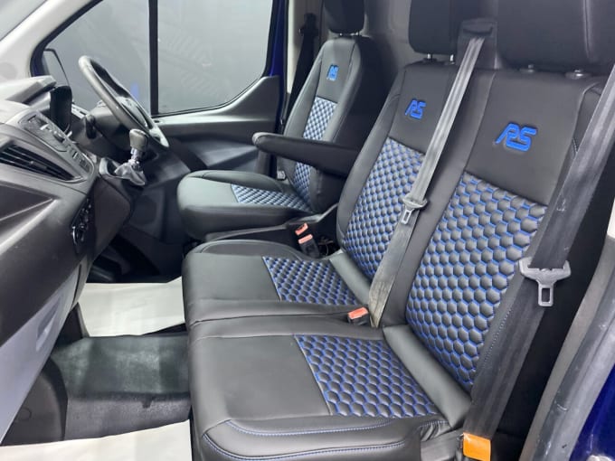 2025 Ford Transit Custom