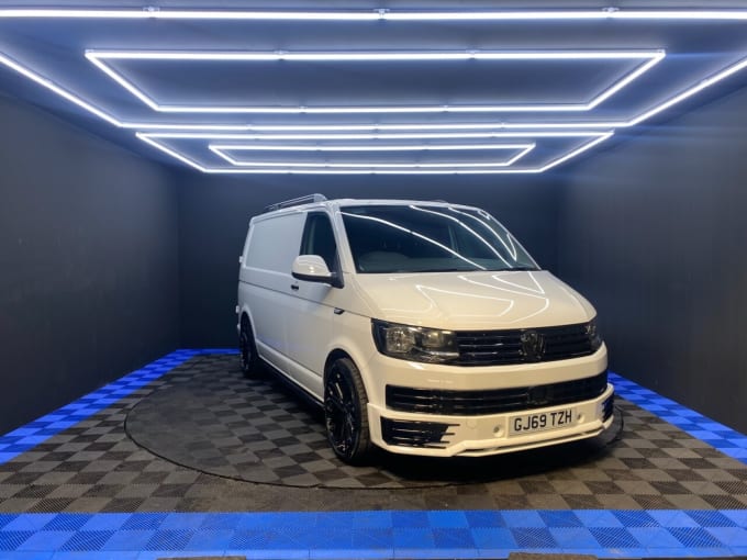 2025 Volkswagen Transporter