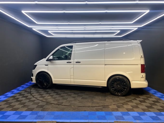 2025 Volkswagen Transporter