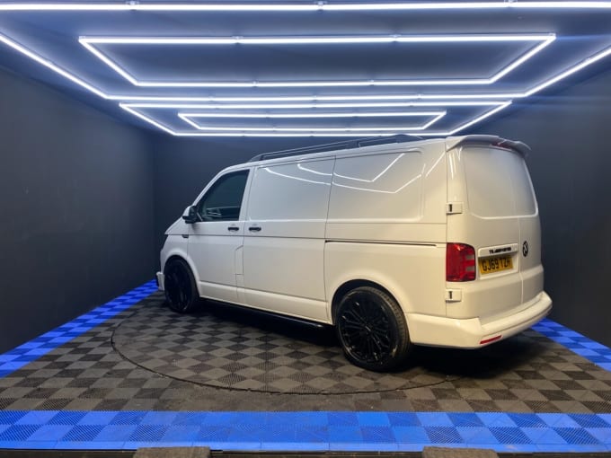 2025 Volkswagen Transporter