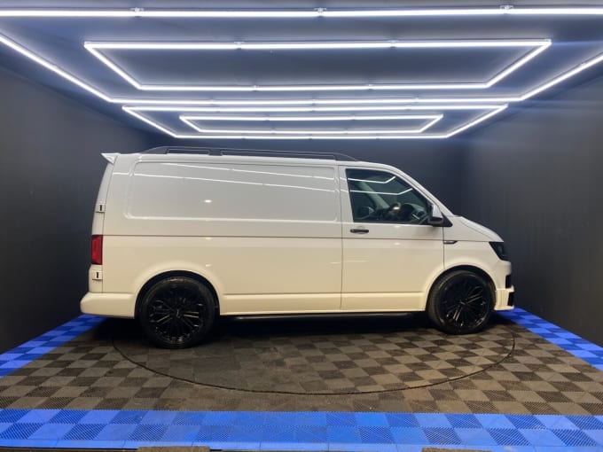 2025 Volkswagen Transporter