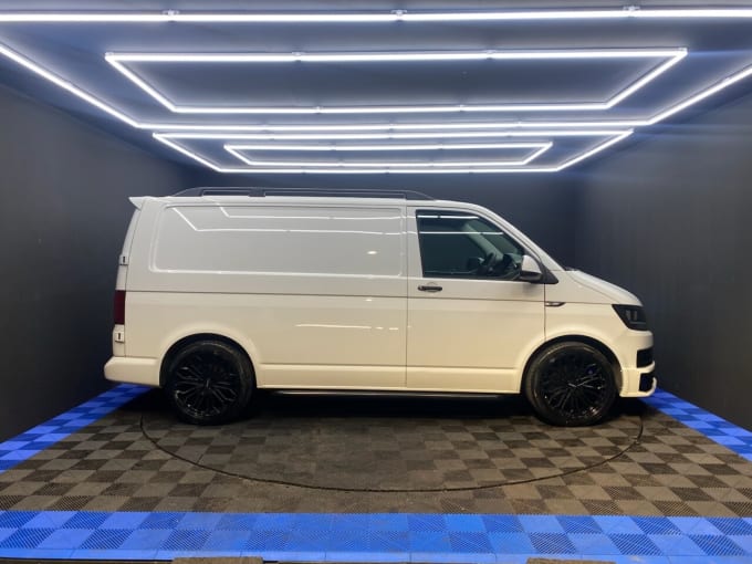 2025 Volkswagen Transporter