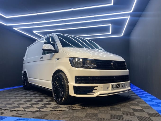 2025 Volkswagen Transporter
