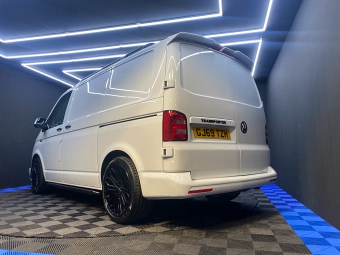 2025 Volkswagen Transporter