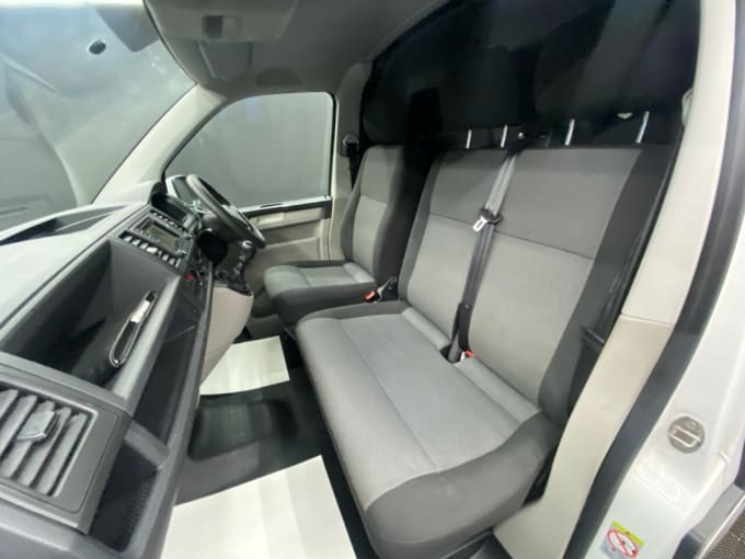 2025 Volkswagen Transporter