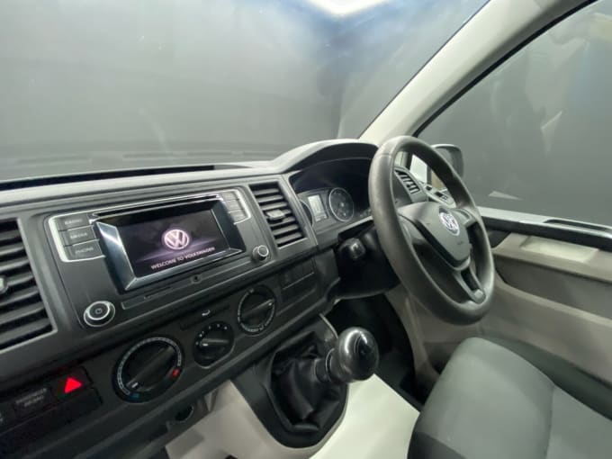 2025 Volkswagen Transporter