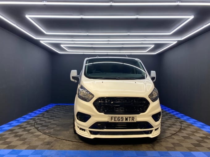 2025 Ford Transit Custom