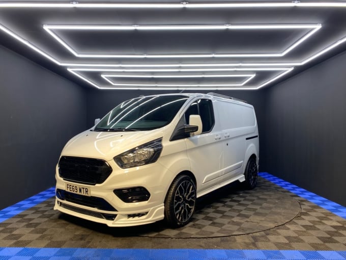 2025 Ford Transit Custom