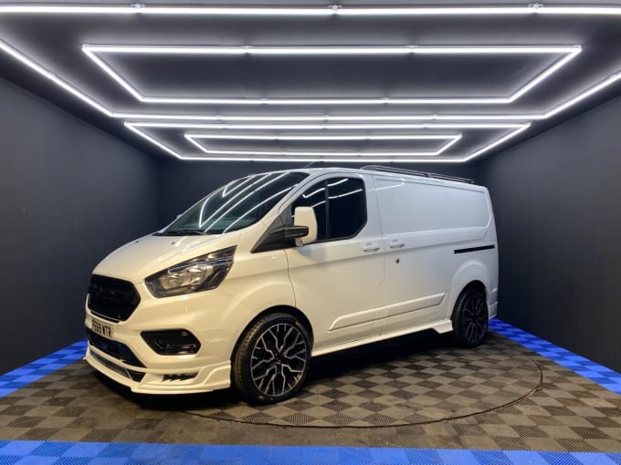 2025 Ford Transit Custom
