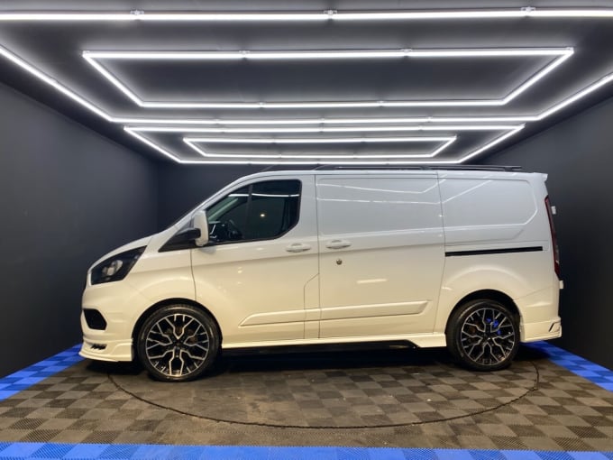 2025 Ford Transit Custom