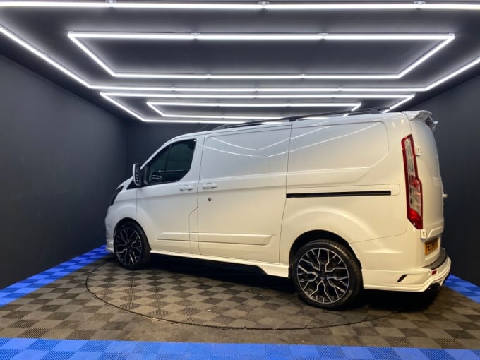 2025 Ford Transit Custom