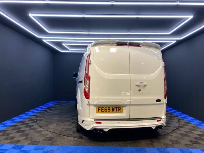 2025 Ford Transit Custom