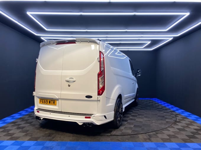 2025 Ford Transit Custom
