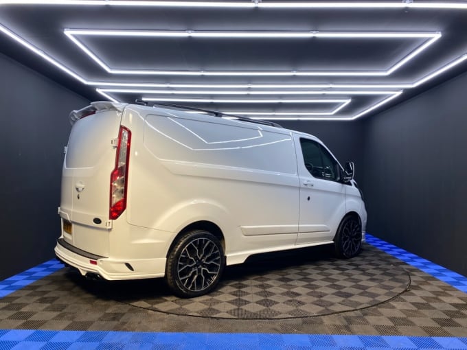 2025 Ford Transit Custom