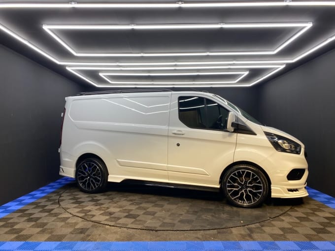 2025 Ford Transit Custom