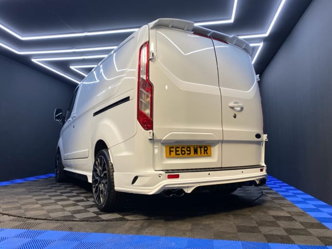 2025 Ford Transit Custom