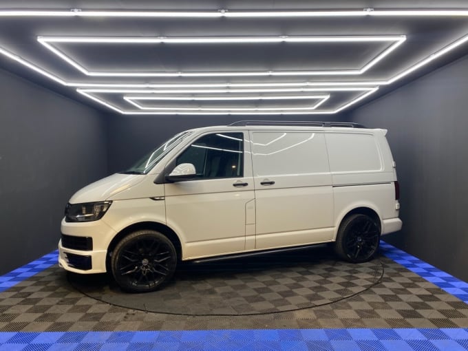 2025 Volkswagen Transporter