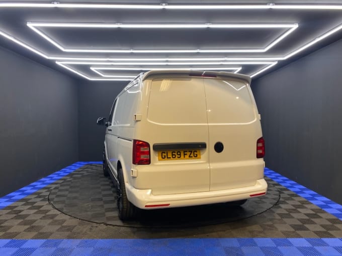 2025 Volkswagen Transporter