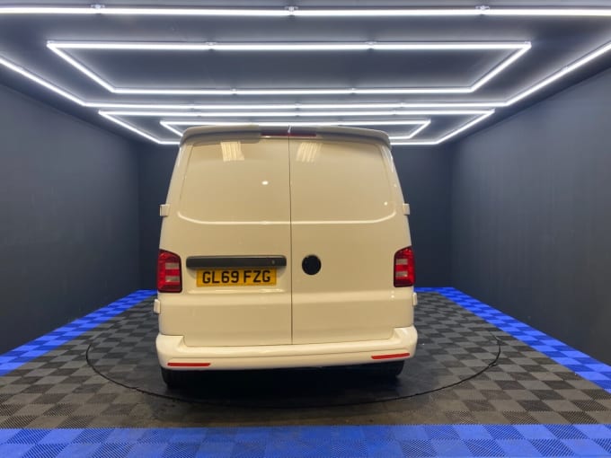 2025 Volkswagen Transporter